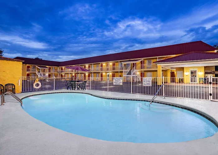Days Inn By Wyndham Barnwell