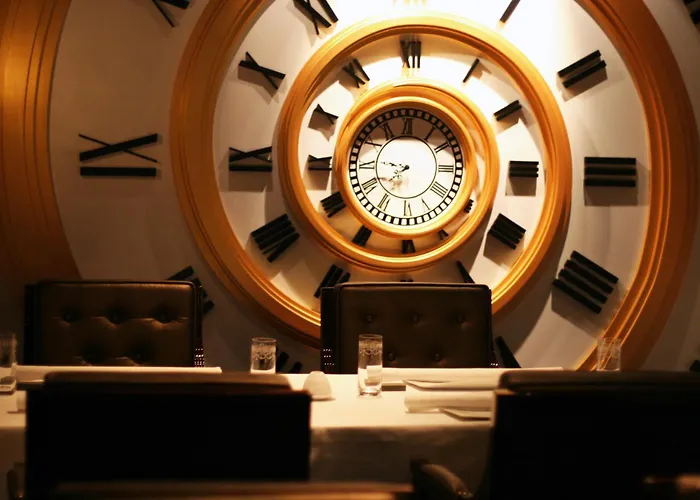 The Luxe Manor