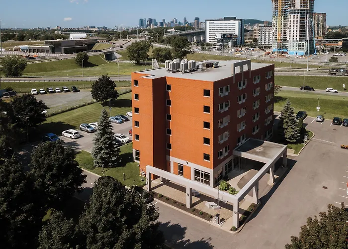 Le Dauphin Montréal-Longueuil