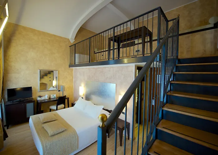 Best Western Crystal Palace Hotel