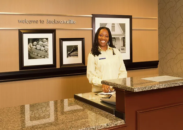 Hampton Inn&Suites Jacksonville-Airport