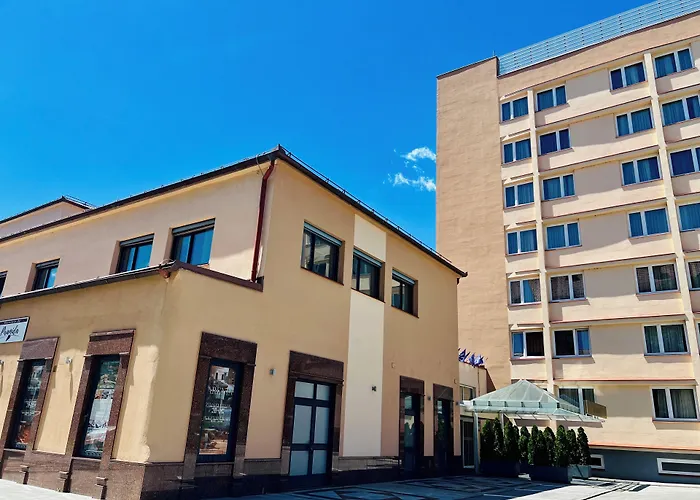 Hotel Piramida