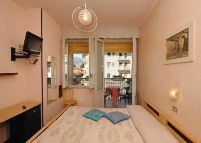 Hotel Elena