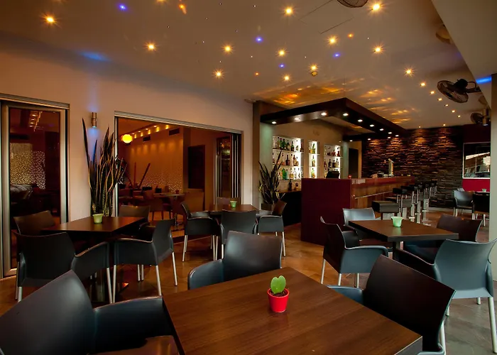 Pyramos Hotel