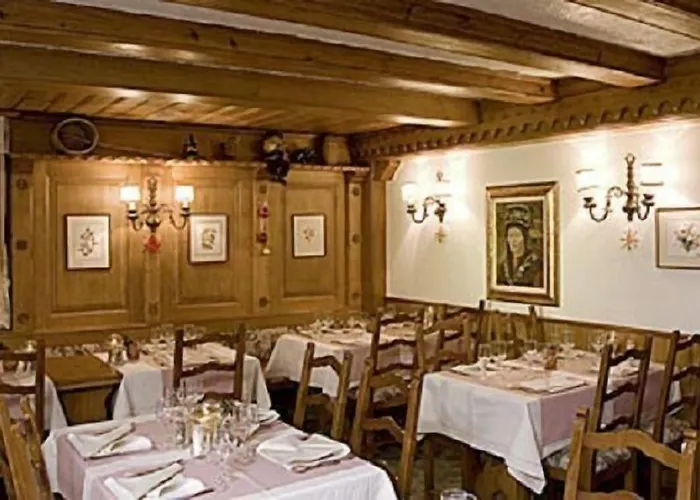 Petit Helvetia Budget Hotel