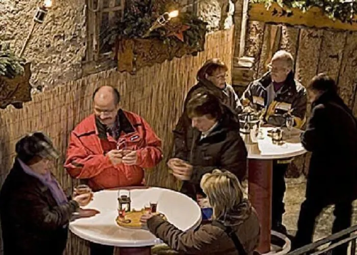 Petit Helvetia Budget Hotel