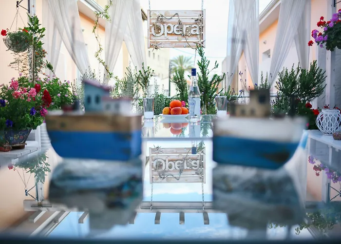 Hotel Opera