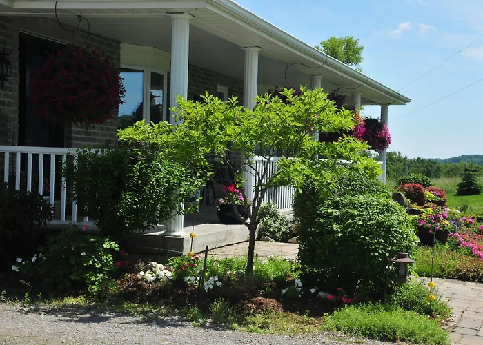 Golden Pathways Retreat B&B