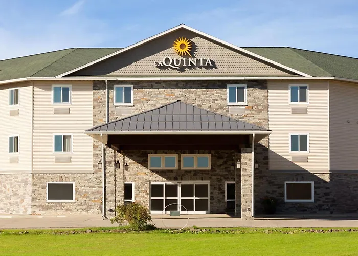 La Quinta By Wyndham Fairbanks Airport Hotel