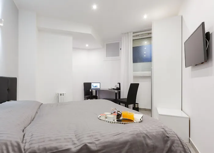 Hotel Domus Arena Roma