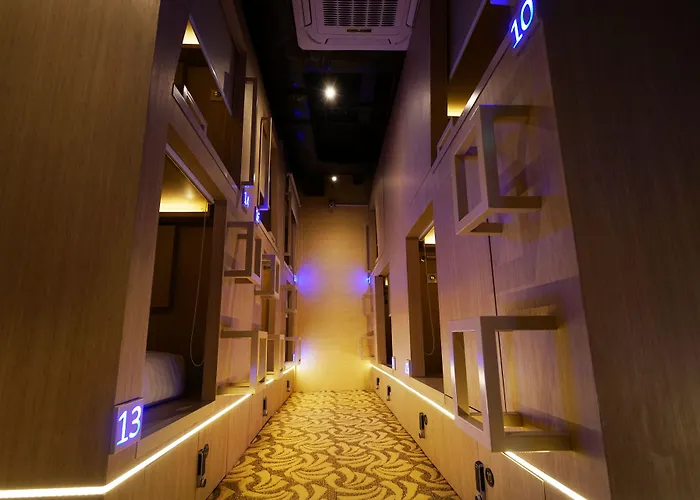 Cube Boutique Capsule Hotel At Kampong Glam Singapore