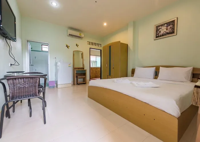 Pachumas Hotel