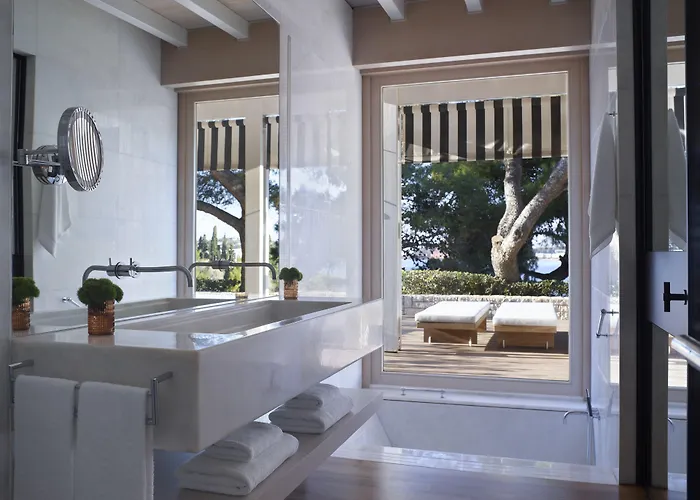 Four Seasons Astir Palace Hotel Athene