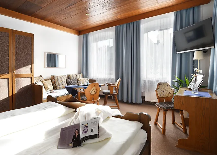 Gasthof&Hotel Goldener Hirsch Bad Berneck im Fichtelgebirge