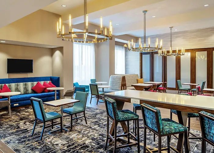 Hampton Inn & Suites Raleigh Midtown, Nc
