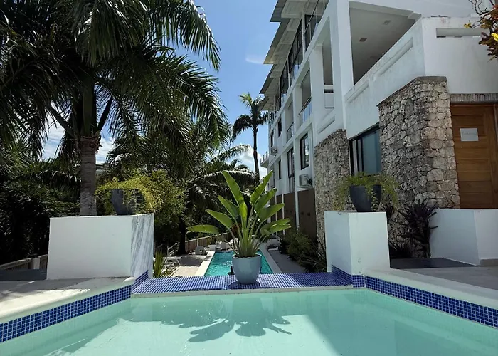 Urban Boutique Hotel