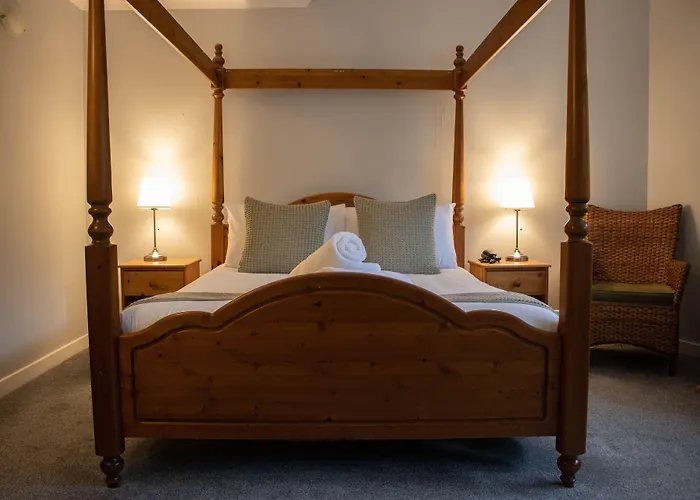The Rosedale Hotel