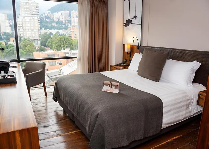 Hotel Estelar Parque De La 93