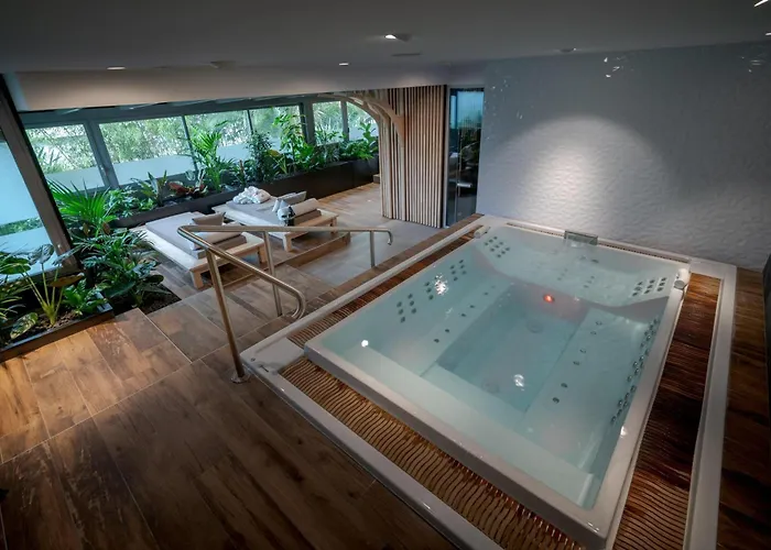 BW Plus Central Park Hotel & Spa