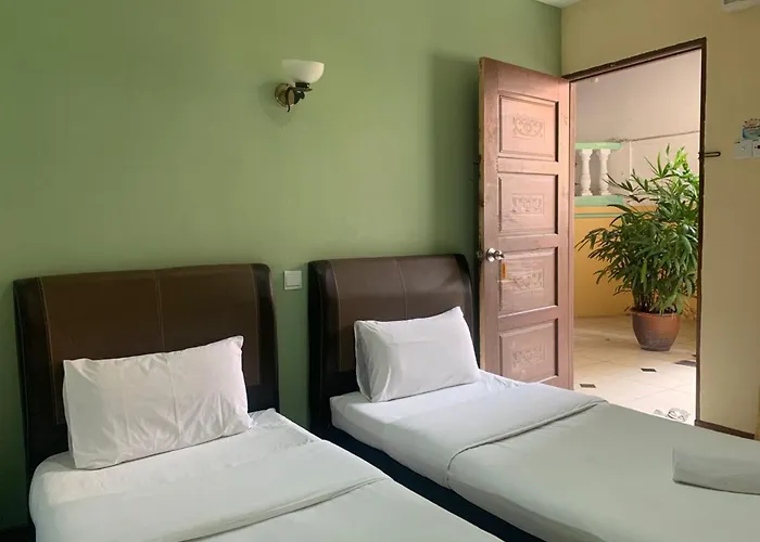 D'Feringghi Hotel
