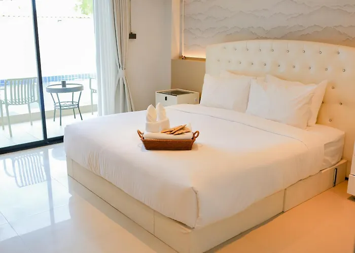R2 Bed And Pool Kanchanaburi