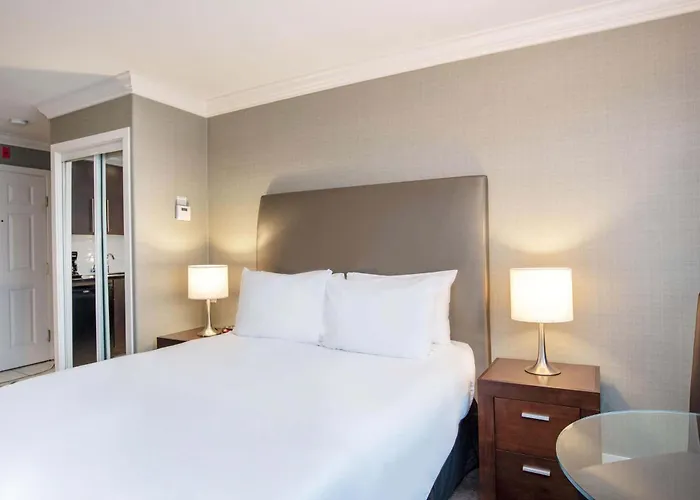 Sandman Hotel Vancouver Airport