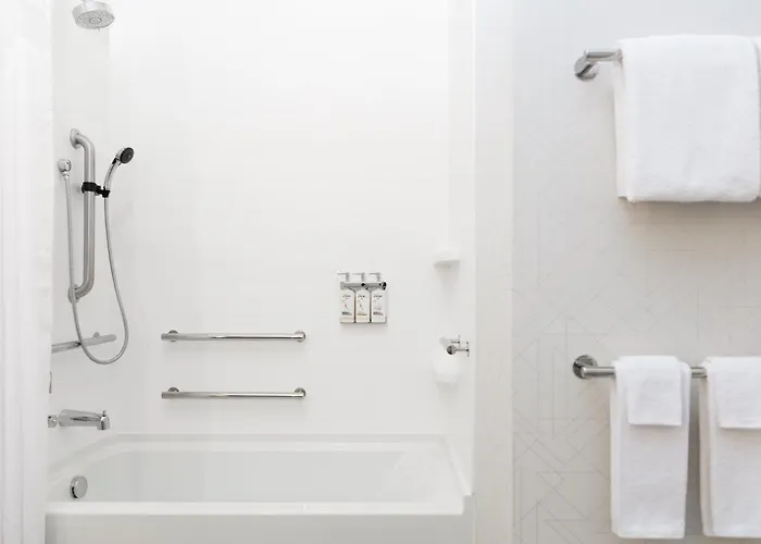 Townhome Inn & Suites By Ihg