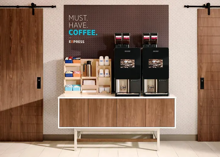 Holiday Inn Express & Suites - Green Bay East By Ihg