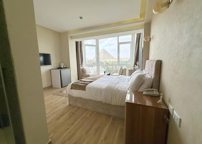 Pyramids Wonders Hotel