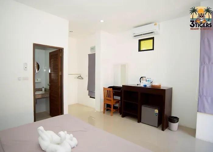 3 Tigers Resort & Hostel