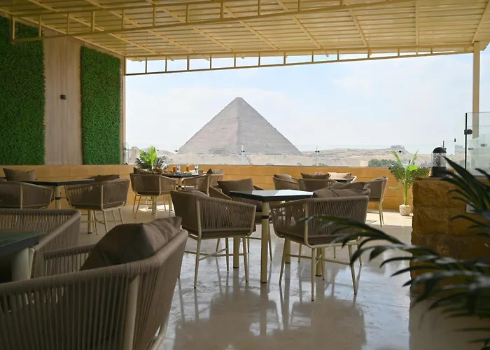 Pyramids Wonders Hotel