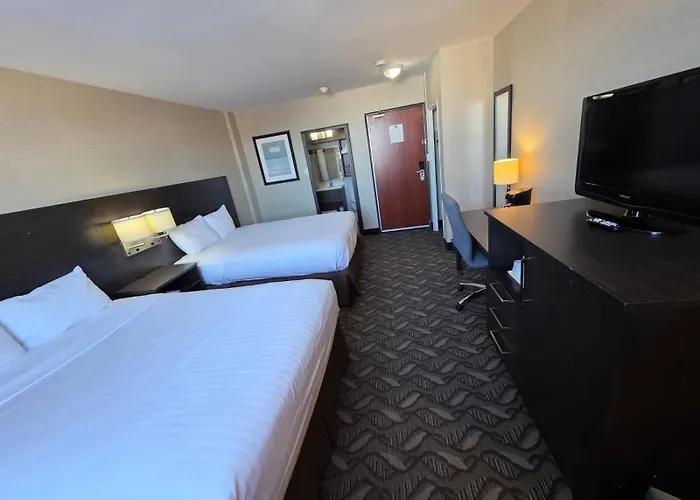 Clarion Hotel