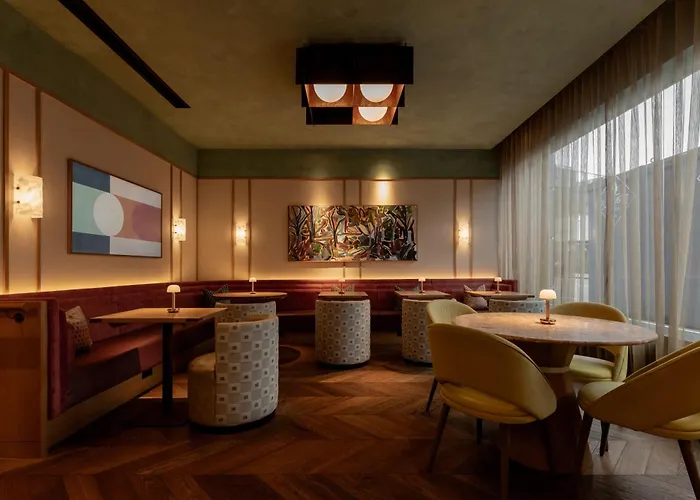 Doubletree By Hilton London Victoria Hotel