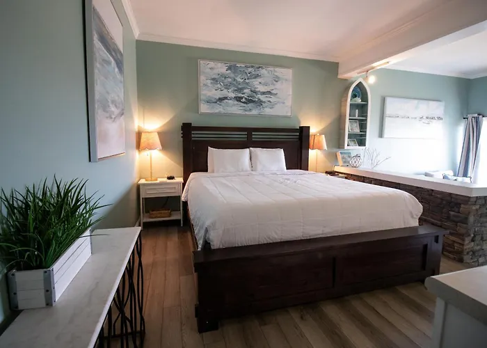 Palm Suites Trademark Collection By Wyndham