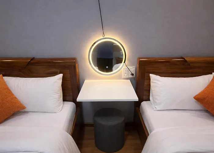 Thu Hien Hotel Gan Cho Co May Chieu