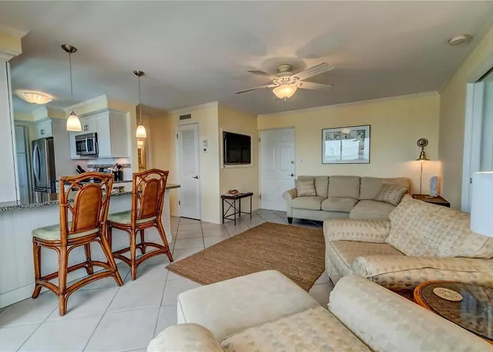Waterfront Two-Bedroom Condo On Venice Island
