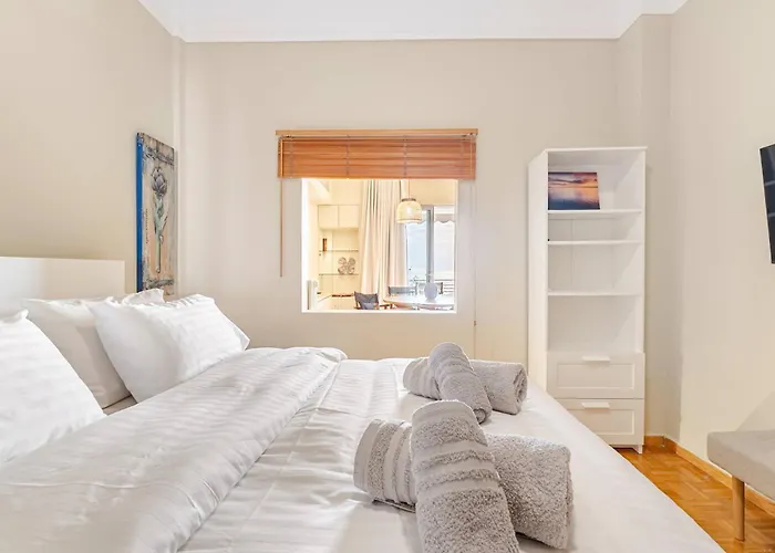 Baobloom Horizon - Seafront Apartment In The Heart Of Thessaloniki