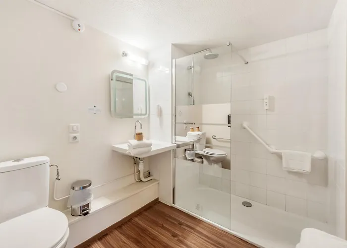 Comfort Hotel Aeroport Lyon St Exupery