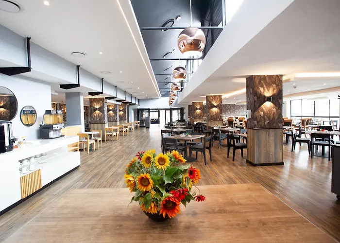 THE Pretoria Hotel