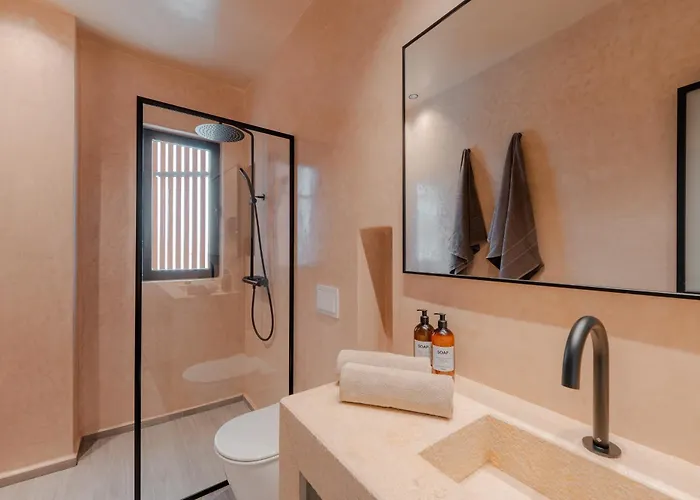 Nobi Boutique Surf Hotel