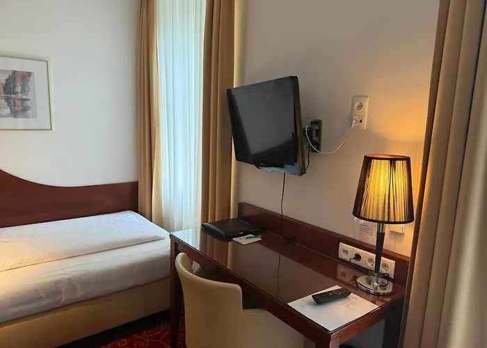 Hotel Jaeger - Family Tradition Since 1911