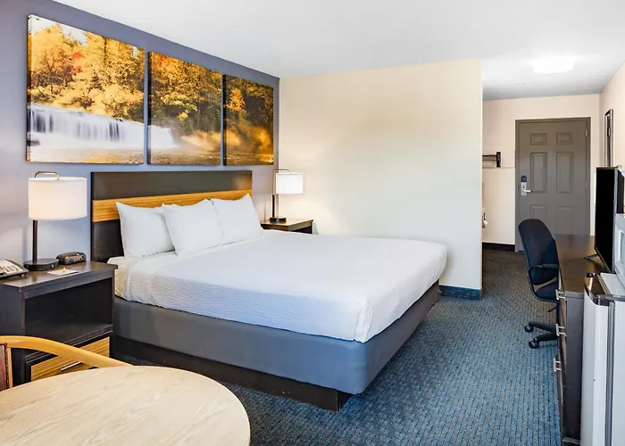 Days Inn By Wyndham Waynesville Nc