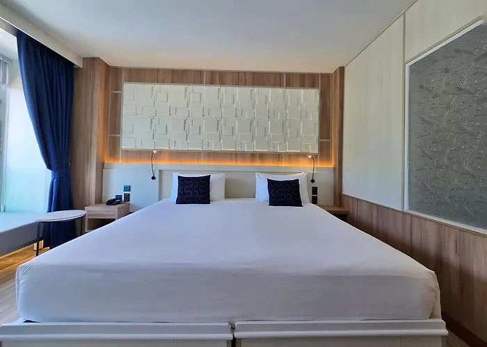 Sira Grande Hotel, Patong
