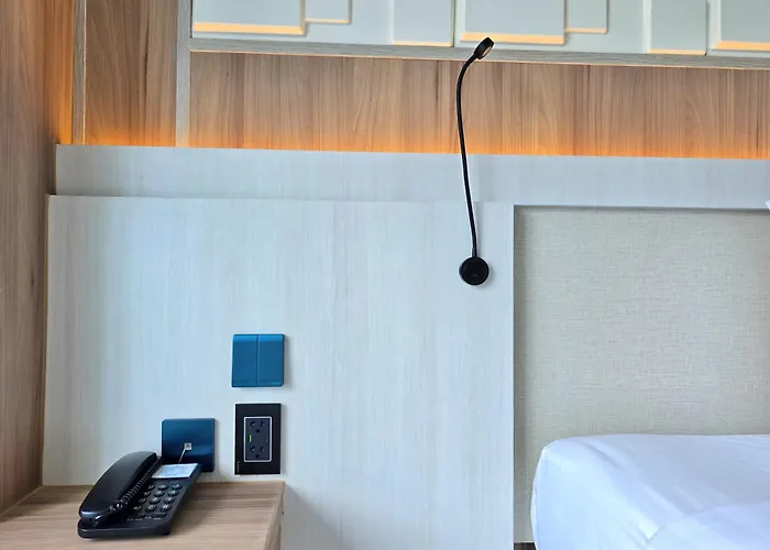 Sira Grande Hotel, Patong