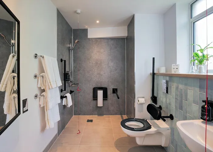 President Hotel London