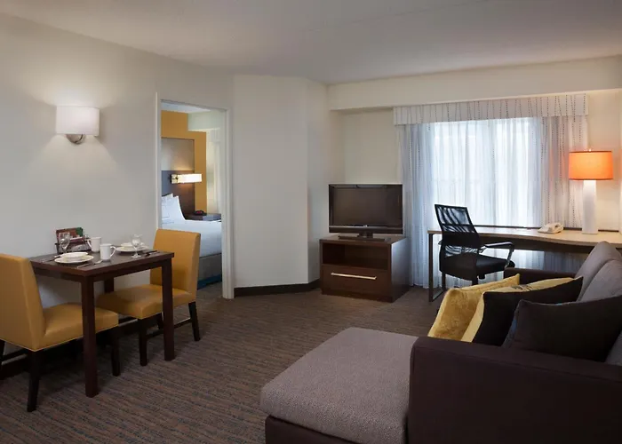 Cambridge Suites Mississauga