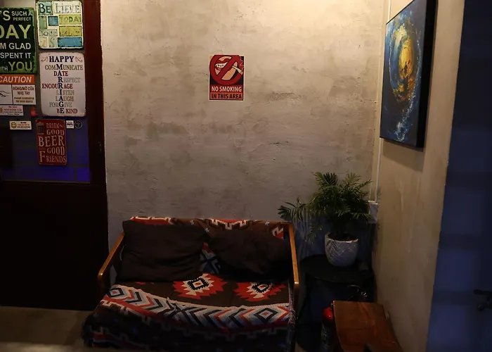 T Zone Hostel - Quiet Place, Near China Town,Ho Thi Ky Street Food,Cafe,Beer
