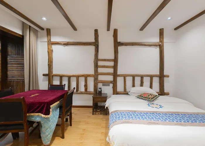 Zhangjiajie Joy Hotel -New Hotel ,Avatar Mountain View, Walking Distance To The Middle Gate Of Forest Park,Quite Entrance, Less Crowed & No Queue,Free Well-Prepared Breakfast,Free Self-Service Laundry & Drying, Attraction Tickets Serivce,Nice Host
