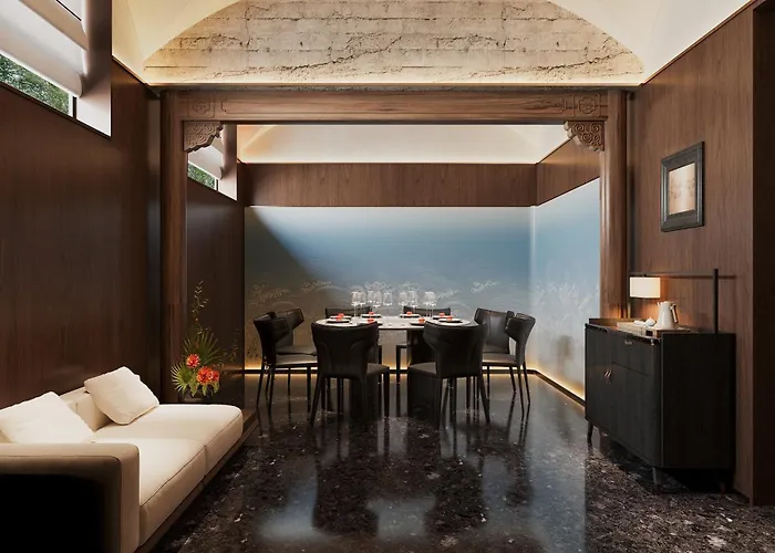Happy Dragon Imperial Garden Courtyard Beijing Forbidden City Newly Renovated Fluent English Speaking