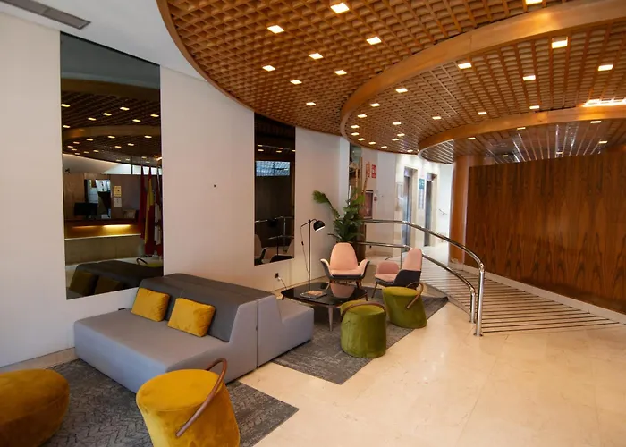 Silken Luis de León Hotel